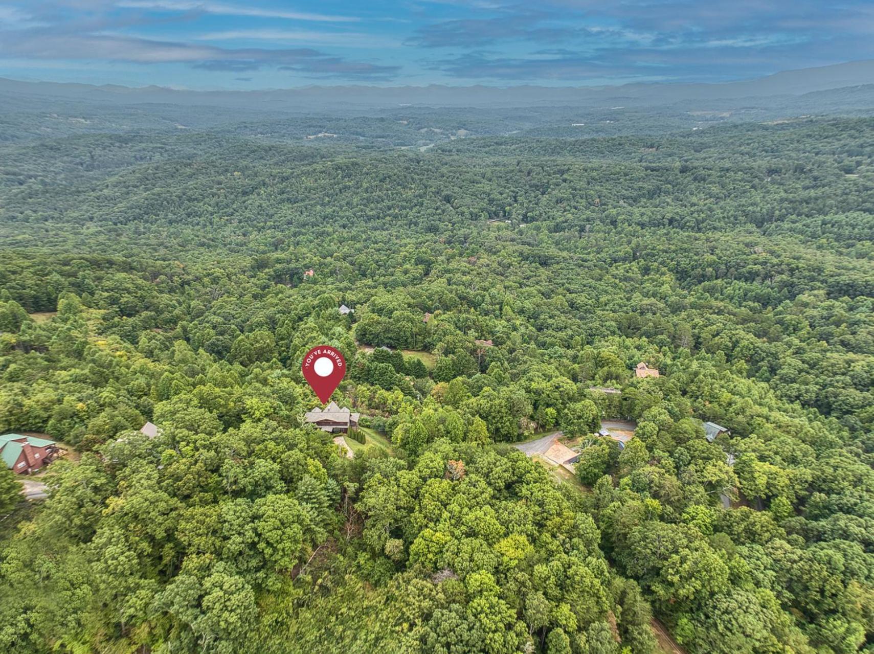 Sky High Lodge By Bk Stays. Large Cabin. Amazing Views. Game Room. Jacuzzi. Six Bedrooms. Sleeps 12 블루리지 외부 사진